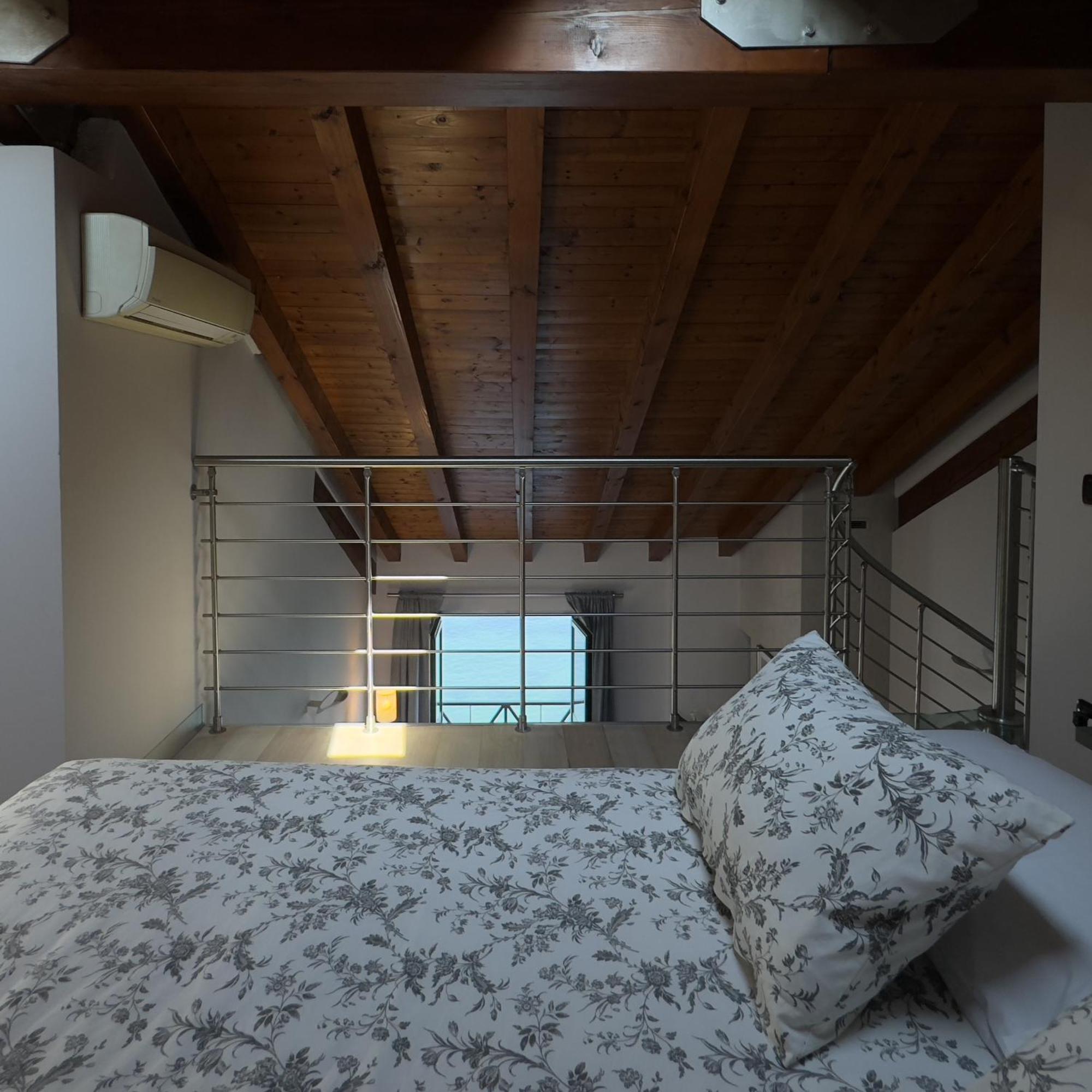 Filandalago Apartment Изео Екстериор снимка