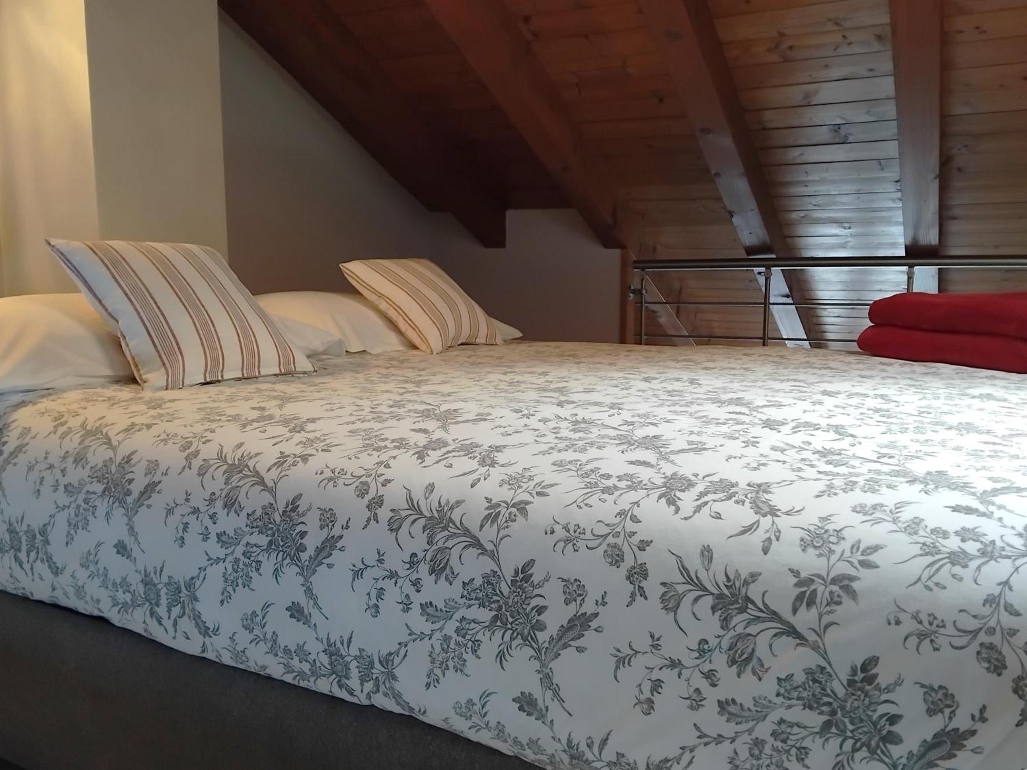 Filandalago Apartment Изео Екстериор снимка
